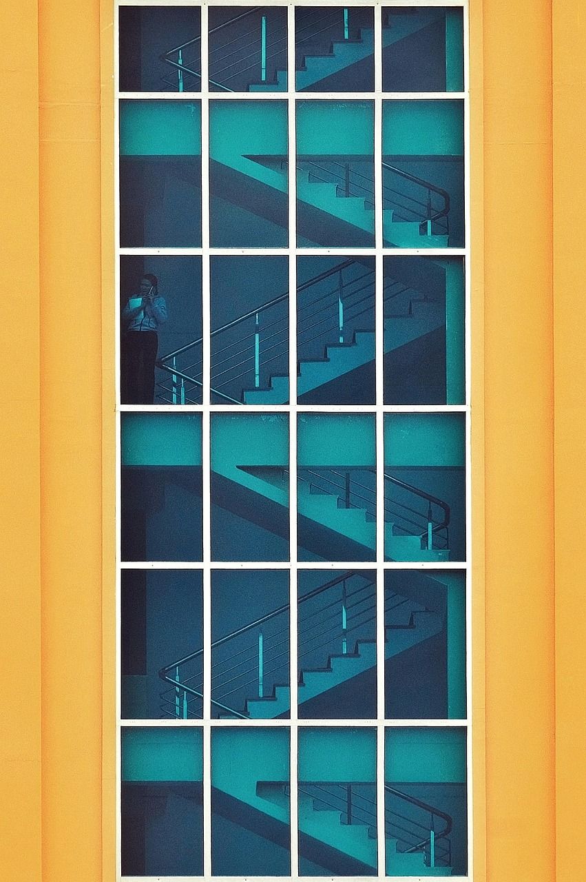 découvrez le minimalisme : un art de vie qui prône la simplicité, l'essentiel et l'harmonie pour un quotidien plus serein et épuré.