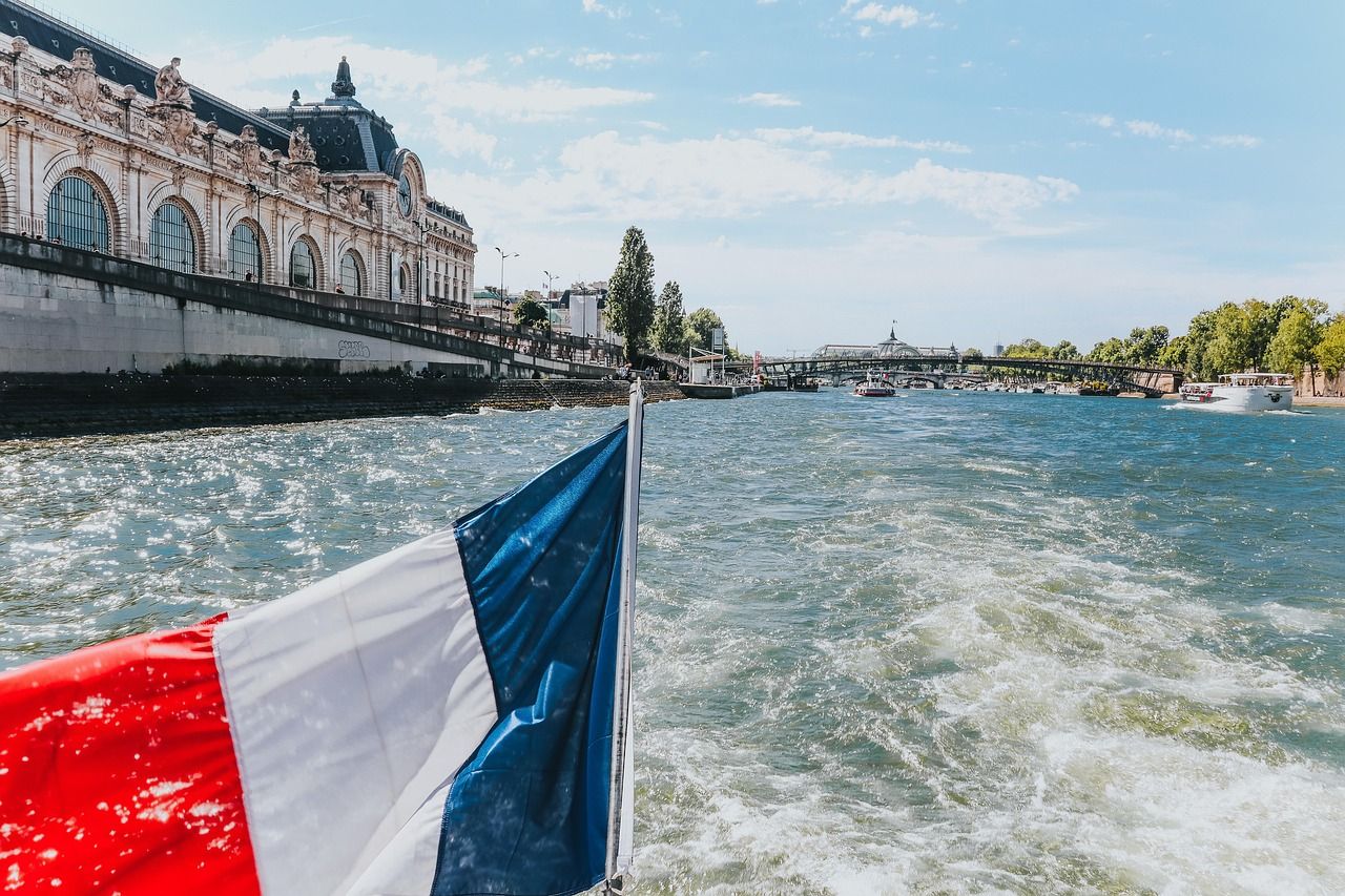 découvrez l'accord de paris, un engagement mondial visant à lutter contre le changement climatique en limitant le réchauffement climatique à moins de 2°c.