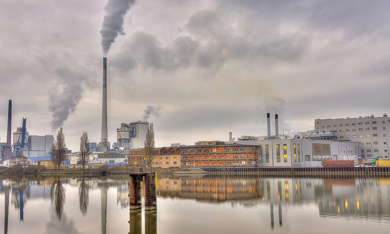 Pollution des eaux : causes, conséquences et solutions pour un avenir durable