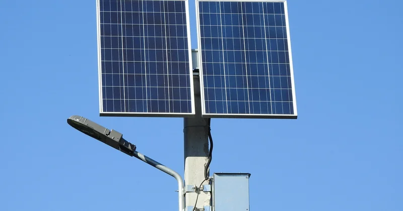 Batterie physique ou pilotage intelligent : le comparatif que personne ne fait