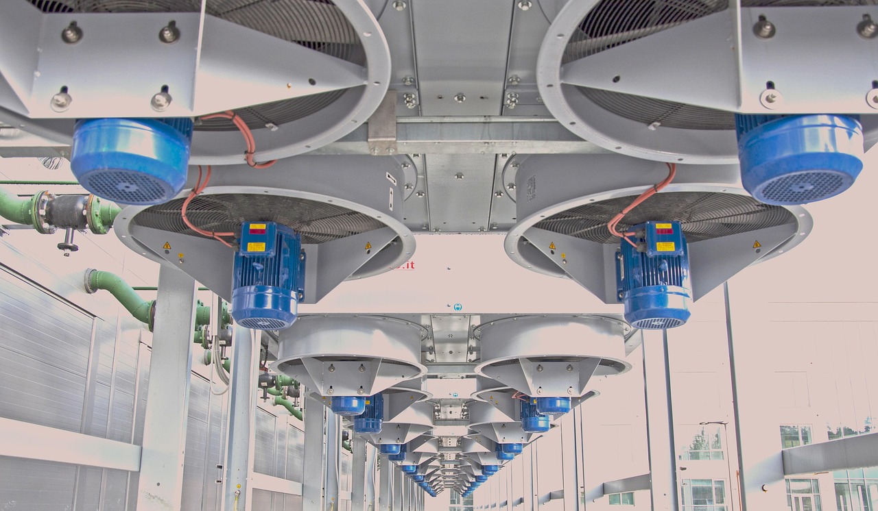 Les data centers et leur impact environnemental : quelle est vraiment leur empreinte carbone, hydrique et énergétique ?