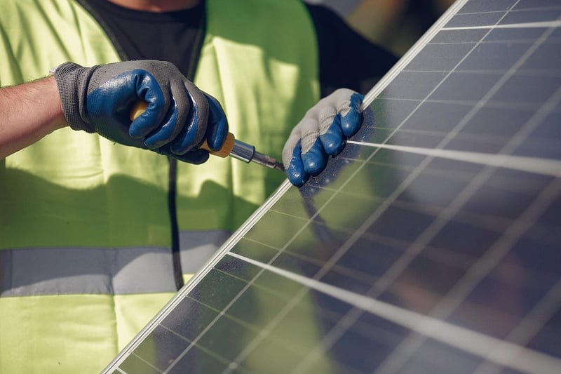Lancement officiel de l’installation des panneaux solaires et ombrières à l’espace Dambier de Champniers