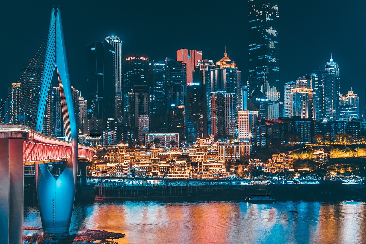 découvrez la richesse de la chine, un pays aux multiples facettes alliant traditions millénaires et modernité. explorez ses paysages variés, sa culture fascinante, sa gastronomie délicieuse et son histoire captivante. plongez dans l'expérience unique que la chine a à offrir.