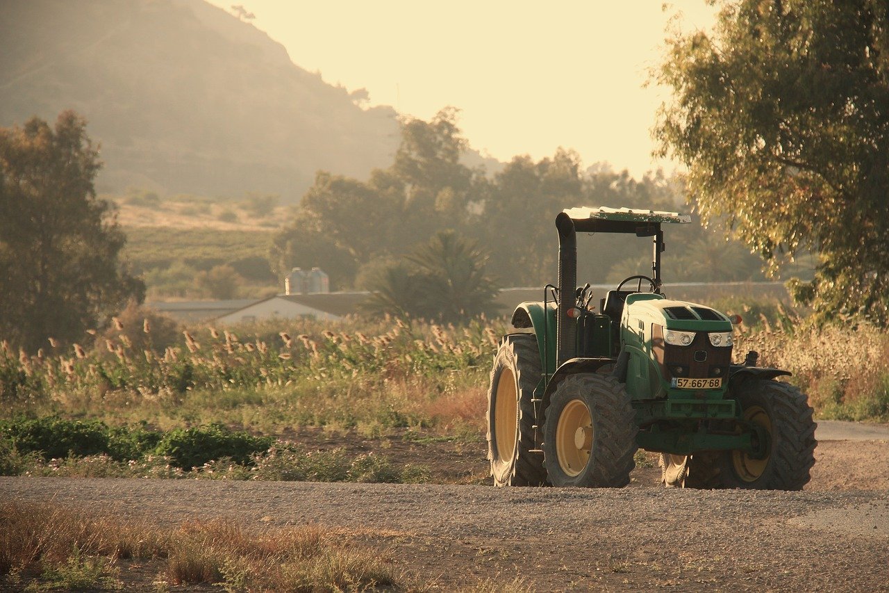 d&eacute;couvrez le m&eacute;tier de farmer : techniques agricoles, vie &agrave; la ferme, et passion pour la terre.