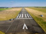d&eacute;couvrez tout ce qu'il faut savoir sur les a&eacute;roports : services, informations de vol, conseils de voyage et bien plus pour un d&eacute;placement en toute s&eacute;r&eacute;nit&eacute;.