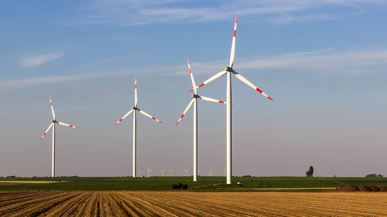 d&eacute;couvrez les enjeux et solutions de la transition &eacute;nerg&eacute;tique pour un avenir durable et respectueux de l'environnement.