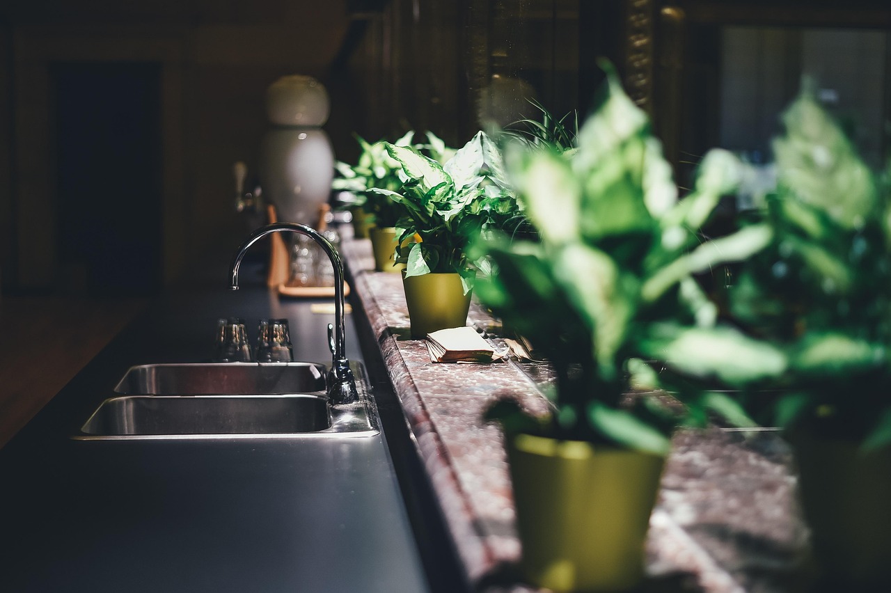 d&eacute;couvrez le temps de retour environnemental d'une bouteille d'eau en acier inoxydable et son impact &eacute;cologique compar&eacute; aux autres mat&eacute;riaux.